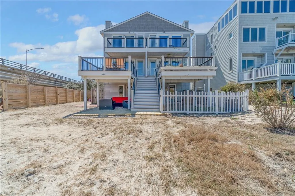 Virginia Beach, Virginia 23455, United States, 3 Bedrooms Bedrooms, ,4 BathroomsBathrooms,Residential,Active,97739