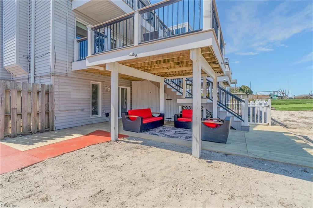 Virginia Beach, Virginia 23455, United States, 3 Bedrooms Bedrooms, ,4 BathroomsBathrooms,Residential,Active,97739