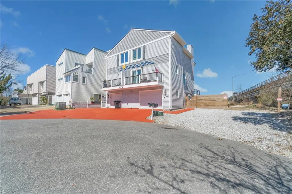 Virginia Beach, Virginia 23455, United States, 3 Bedrooms Bedrooms, ,4 BathroomsBathrooms,Residential,Active,97739