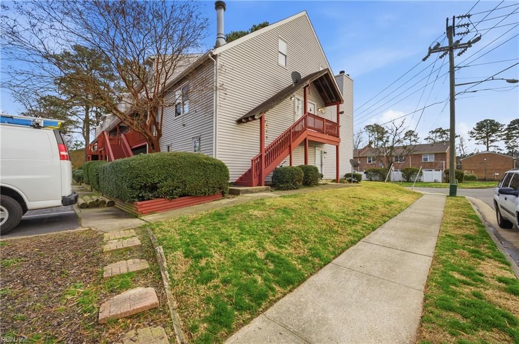 Photo of 500 Barberton Drive #201, Virginia Beach, VA 23451 (MLS # 10616120)