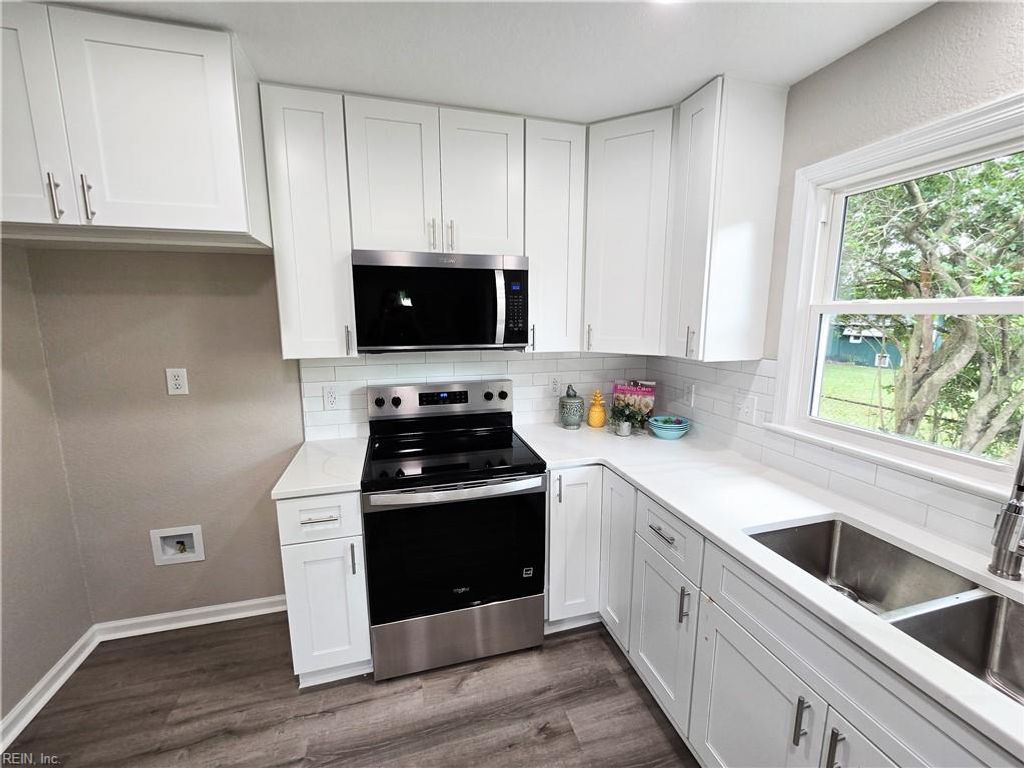 Photo of 214 Denbigh Boulevard, Newport News, VA 23608 (MLS # 10618652)