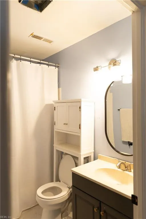 Virginia Beach, Virginia 23454, United States, 2 Bedrooms Bedrooms, ,1 BathroomBathrooms,Residential,Active,239777