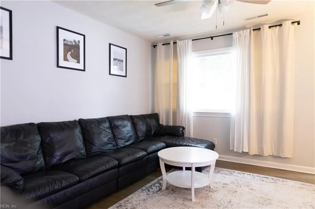 Virginia Beach, Virginia 23454, United States, 2 Bedrooms Bedrooms, ,1 BathroomBathrooms,Residential,Active,239777