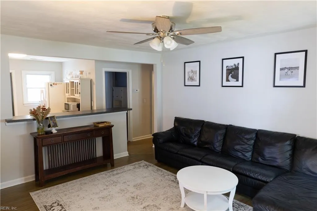 Virginia Beach, Virginia 23454, United States, 2 Bedrooms Bedrooms, ,1 BathroomBathrooms,Residential,Active,239777