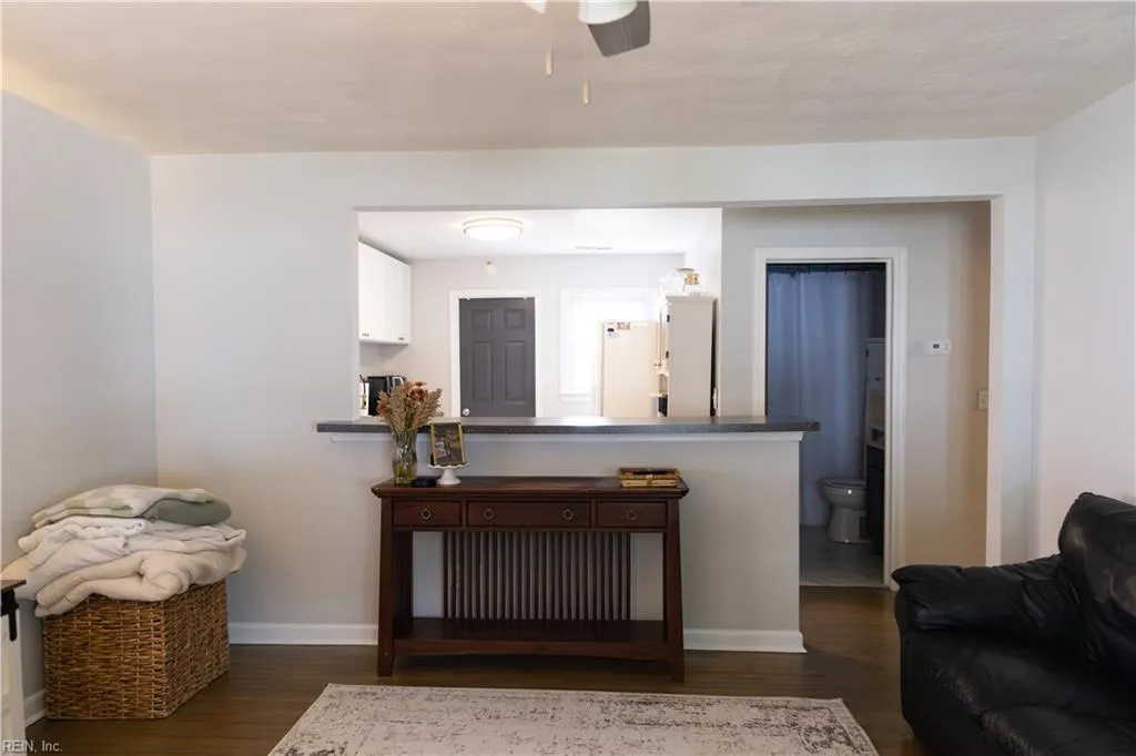 Virginia Beach, Virginia 23454, United States, 2 Bedrooms Bedrooms, ,1 BathroomBathrooms,Residential,Active,239777