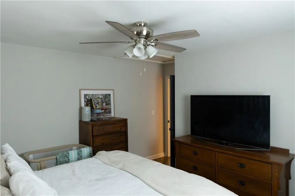 Virginia Beach, Virginia 23454, United States, 2 Bedrooms Bedrooms, ,1 BathroomBathrooms,Residential,Active,239777
