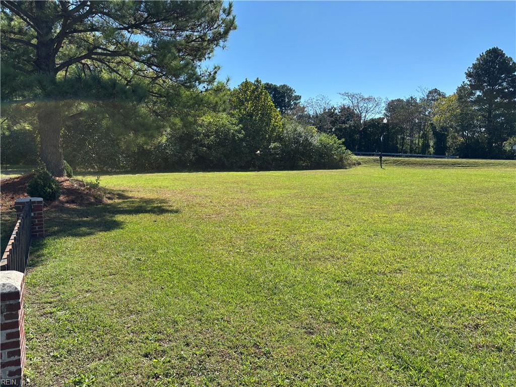 Photo of 252 Carolina Avenue, Suffolk, VA 23434 (MLS # 10657552)