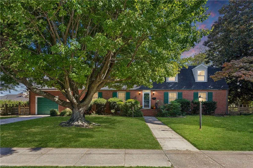 60 N Willard Avenue, photo 1 of 38