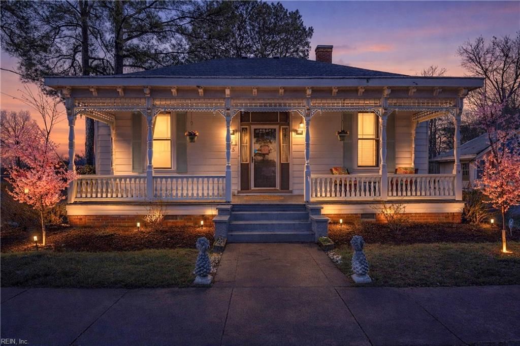 Photo of 25 E Griffin Street, Windsor, VA 23487 (MLS # 10624604)