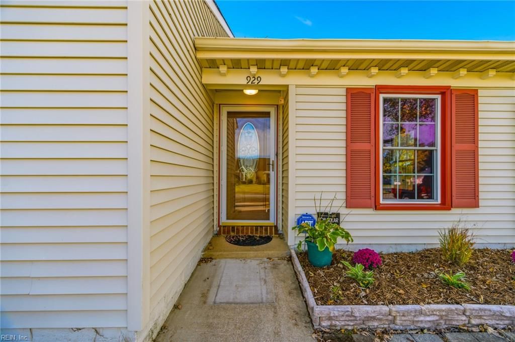 Photo of 929 Pink Star Court, Virginia Beach, VA 23454 (MLS # 10609168)