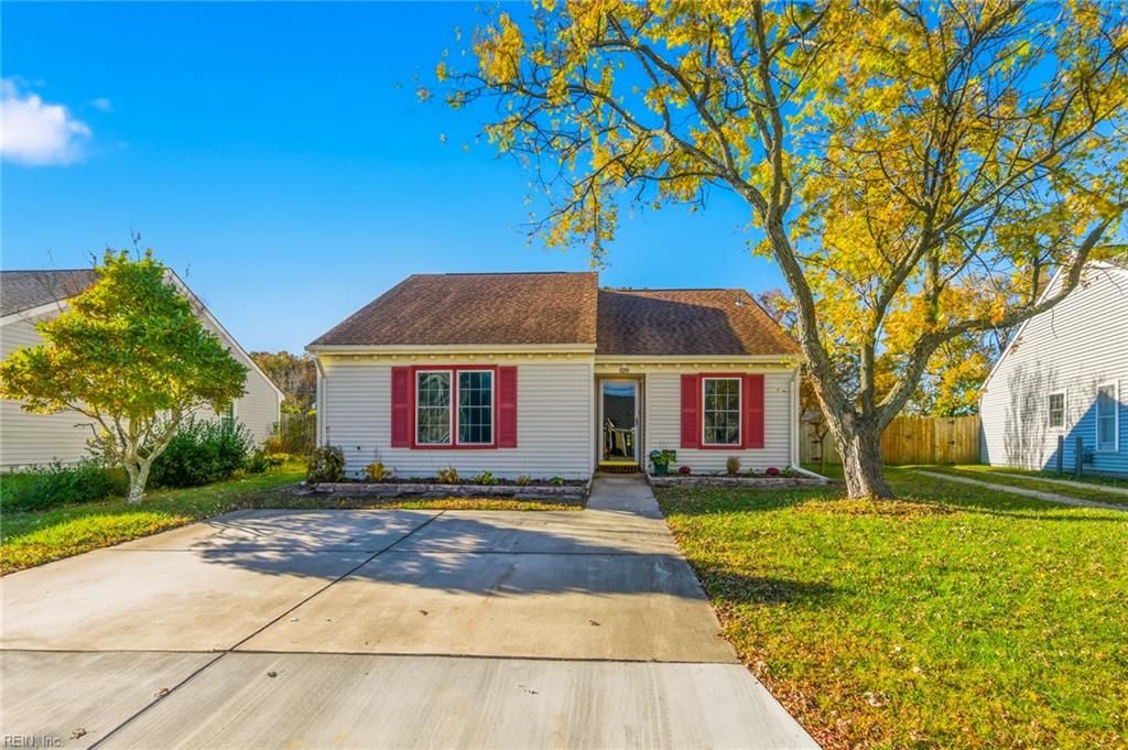 Photo of 929 Pink Star Court, Virginia Beach, VA 23454 (MLS # 10609168)