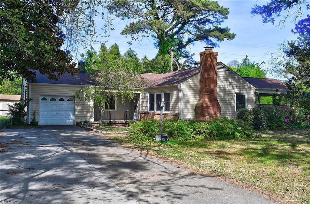 Photo of 4014 Heutte Dr Dr, Norfolk, VA 23518 (MLS # 10629218)