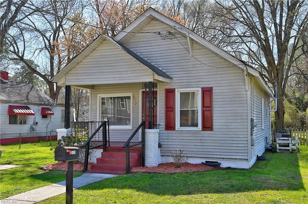 Photo of 2717 Thomas Street, Chesapeake, VA 23323 (MLS # 10626049)