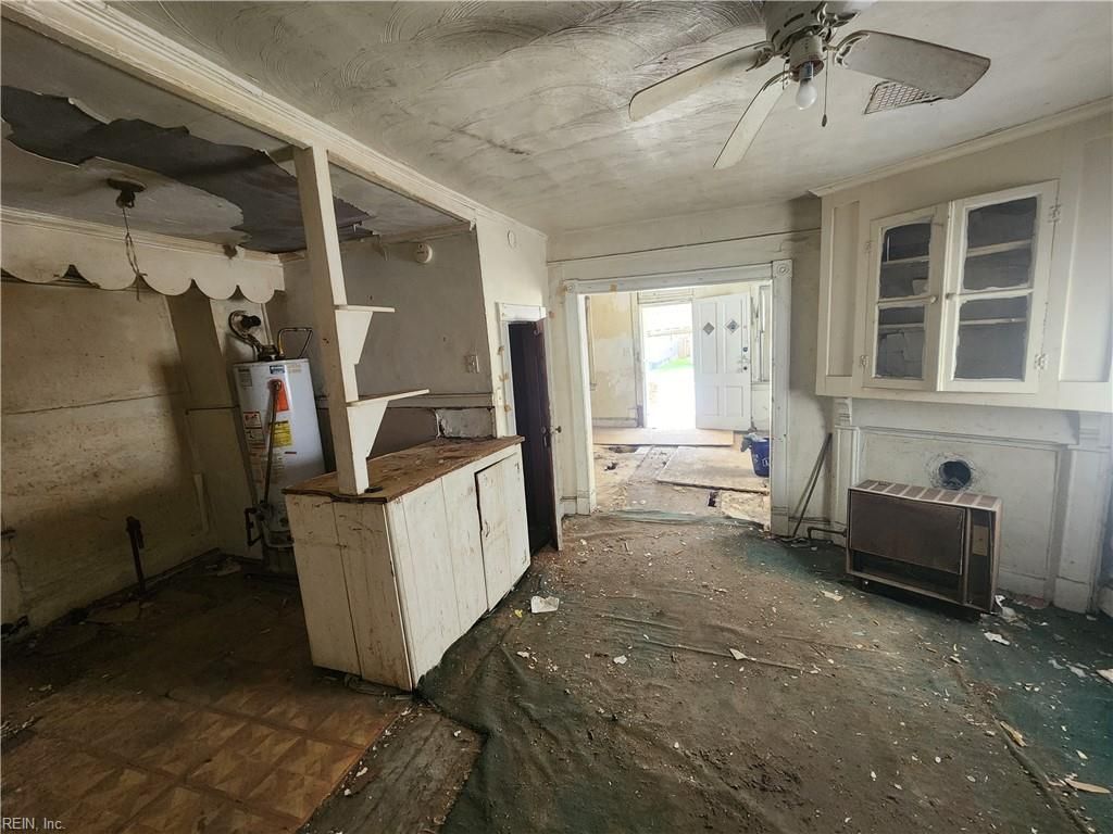 Photo of 1917 Prentis Avenue, Portsmouth, VA 23704 (MLS # 10635822)