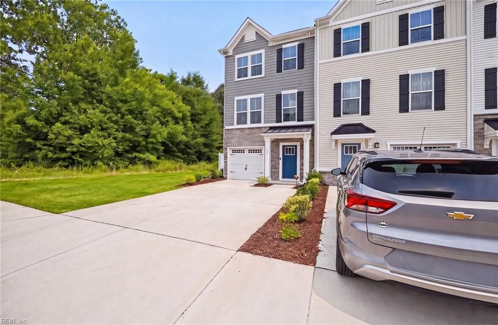 Photo of 284 Tern Avenue, Portsmouth, VA 23701 (MLS # 10644457)