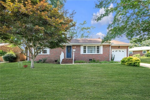 Photo of 24 Sandra Drive, Newport News, VA 23608 (MLS # 10648623)
