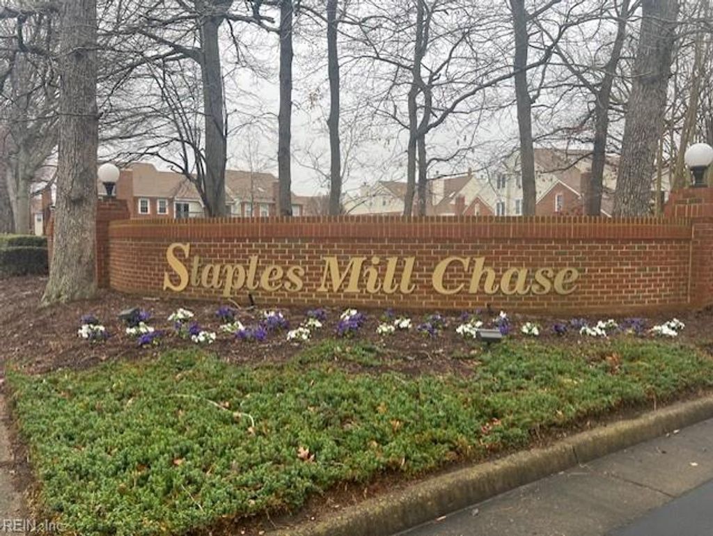 Photo of 5132 Walkers Grant Lane, Virginia Beach, VA 23455 (MLS # 10624231)