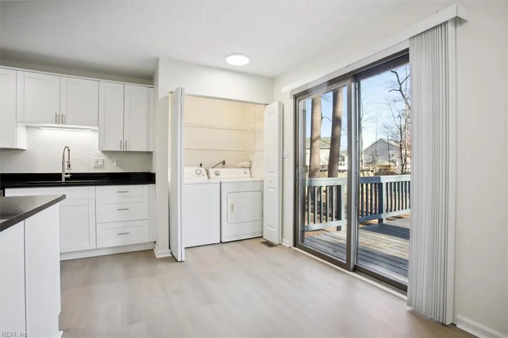 Hampton, Virginia 23666, United States, 3 Bedrooms Bedrooms, ,2 BathroomsBathrooms,Residential,Active,17342