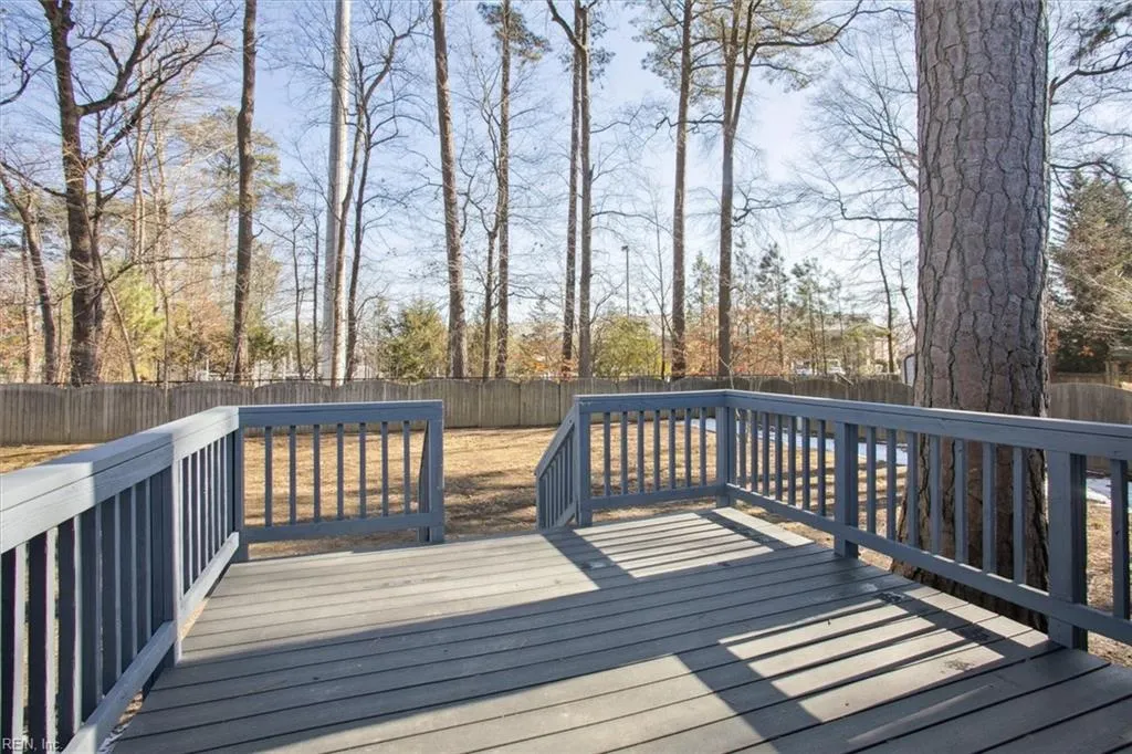 Hampton, Virginia 23666, United States, 3 Bedrooms Bedrooms, ,2 BathroomsBathrooms,Residential,Active,17342