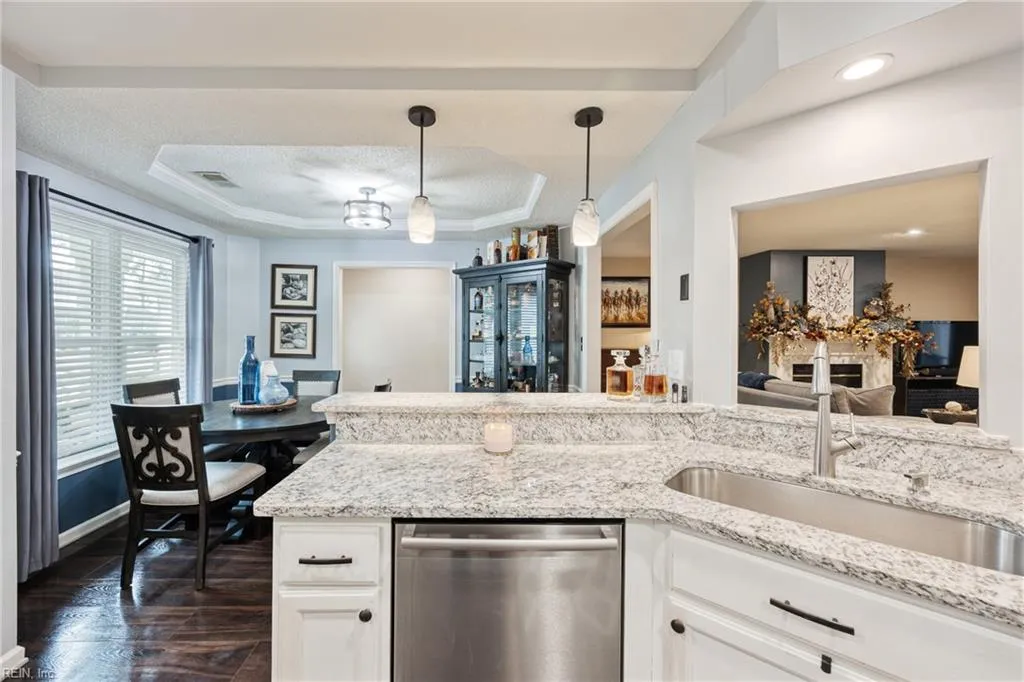 Chesapeake, Virginia 23320, United States, 3 Bedrooms Bedrooms, ,3 BathroomsBathrooms,Residential,Active,237709