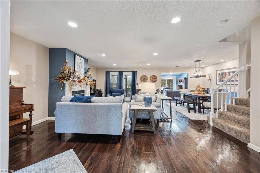 Chesapeake, Virginia 23320, United States, 3 Bedrooms Bedrooms, ,3 BathroomsBathrooms,Residential,Active,237709