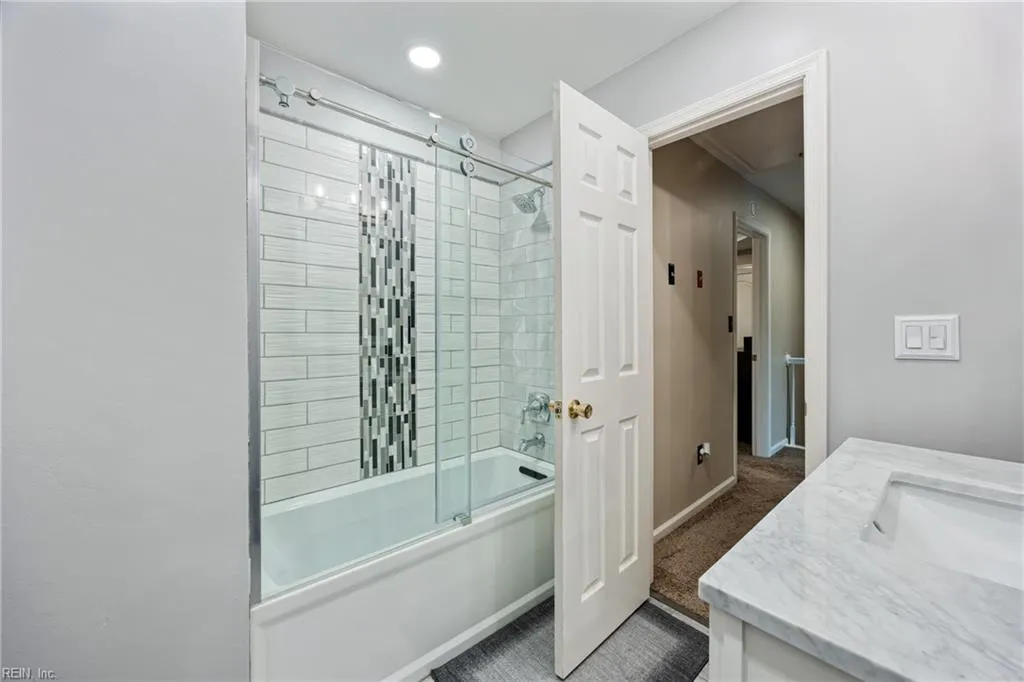 Chesapeake, Virginia 23320, United States, 3 Bedrooms Bedrooms, ,3 BathroomsBathrooms,Residential,Active,237709