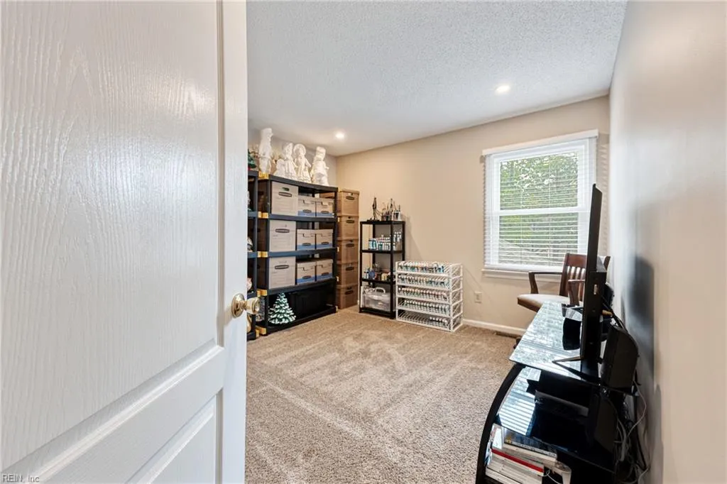 Chesapeake, Virginia 23320, United States, 3 Bedrooms Bedrooms, ,3 BathroomsBathrooms,Residential,Active,237709