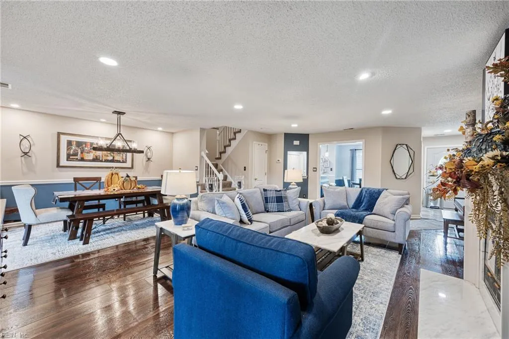 Chesapeake, Virginia 23320, United States, 3 Bedrooms Bedrooms, ,3 BathroomsBathrooms,Residential,Active,237709