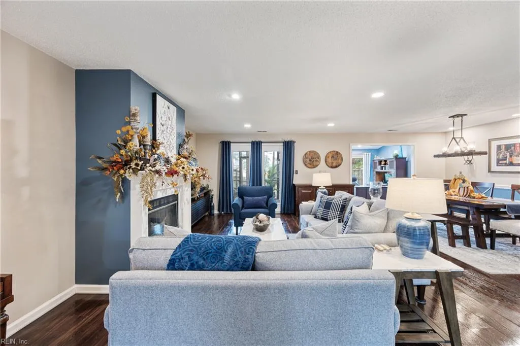 Chesapeake, Virginia 23320, United States, 3 Bedrooms Bedrooms, ,3 BathroomsBathrooms,Residential,Active,237709