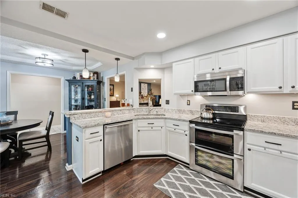 Chesapeake, Virginia 23320, United States, 3 Bedrooms Bedrooms, ,3 BathroomsBathrooms,Residential,Active,237709