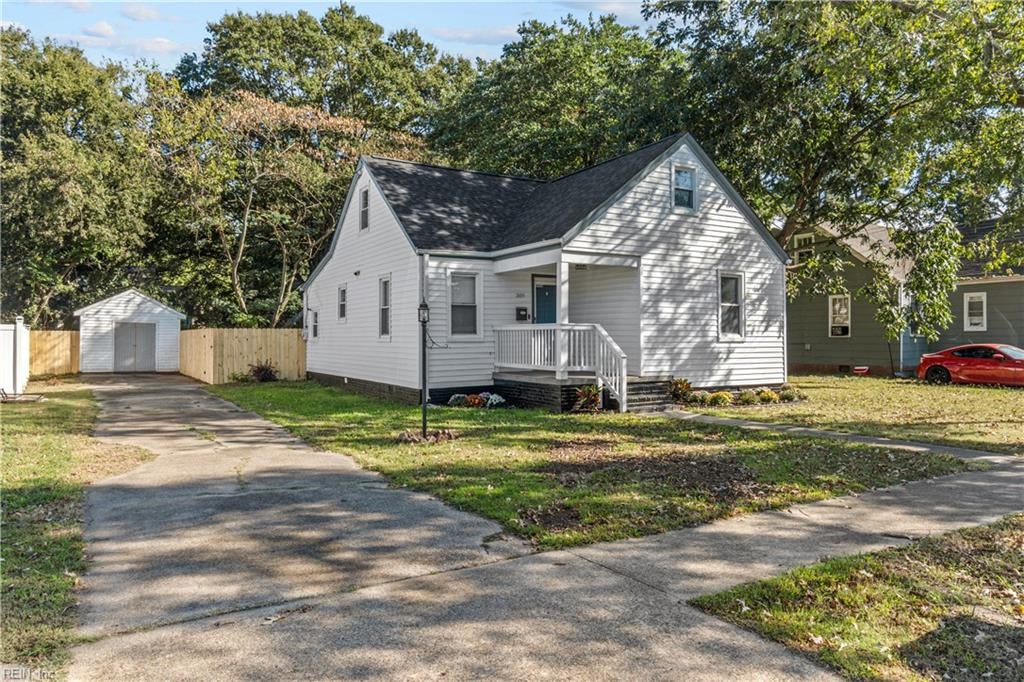 Photo of 309 Sandpiper Drive, Portsmouth, VA 23704 (MLS # 10656852)