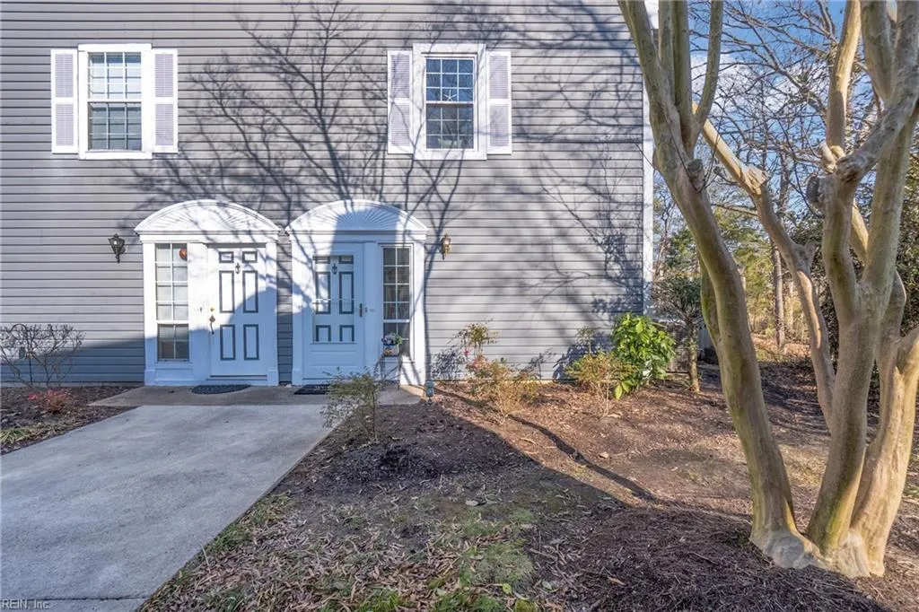 Virginia Beach, Virginia 23462, United States, 2 Bedrooms Bedrooms, ,3 BathroomsBathrooms,Residential,Pending,9254