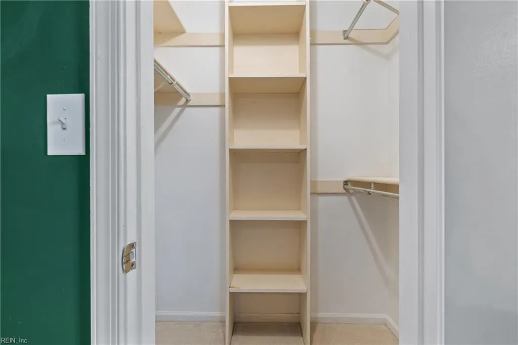 Virginia Beach, Virginia 23462, United States, 2 Bedrooms Bedrooms, ,3 BathroomsBathrooms,Residential,Pending,9254