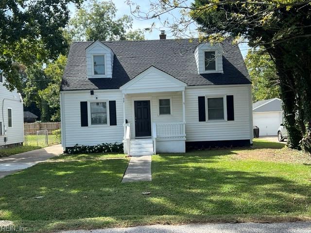 Photo of 32 W. Southampton Avenue, Hampton, VA 23669 (MLS # 10656059)
