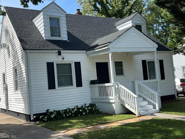 Photo of 32 W. Southampton Avenue, Hampton, VA 23669 (MLS # 10656059)