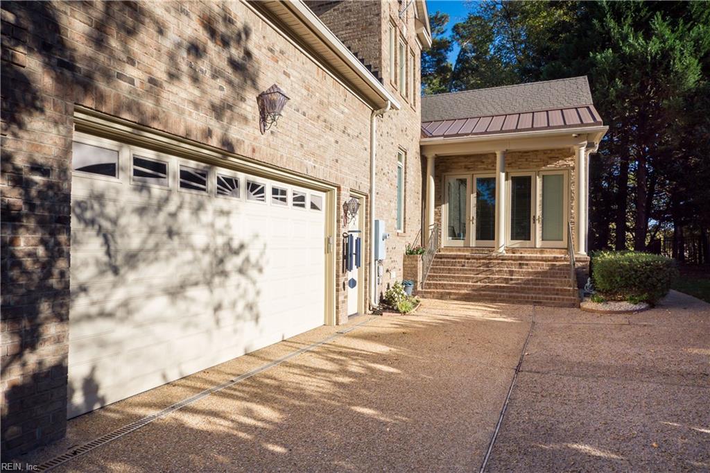 5225 Regatta Pointe RD