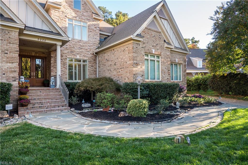 5225 Regatta Pointe RD