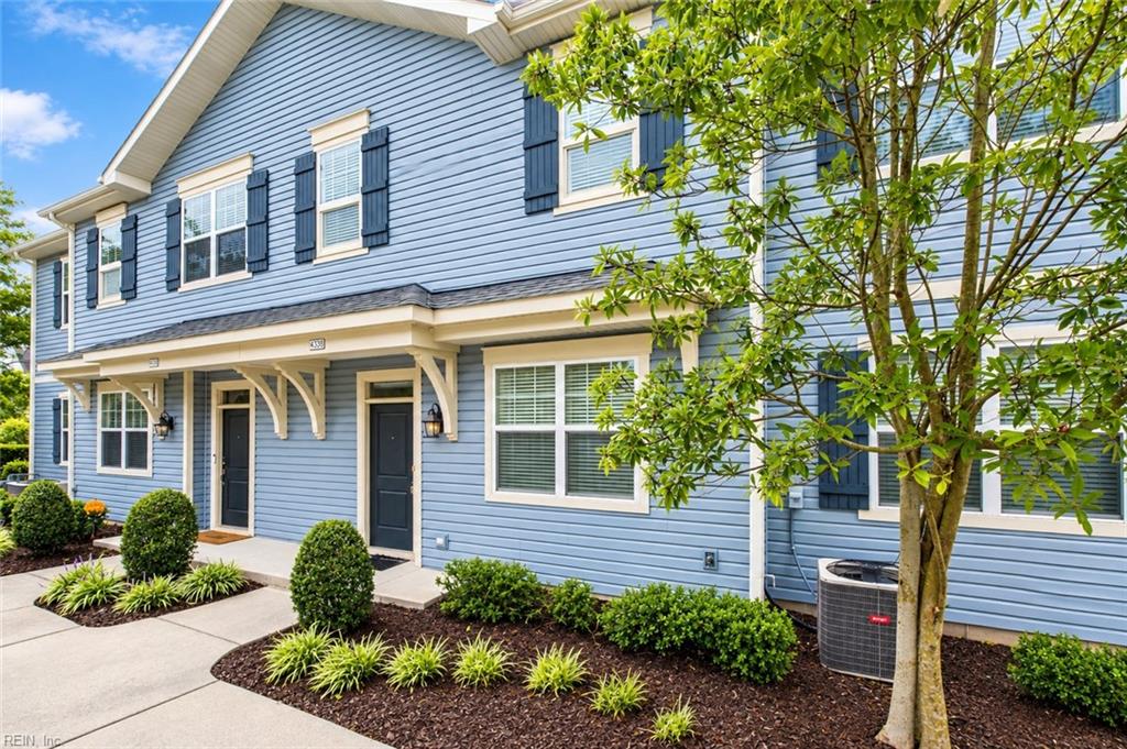 Photo of 4512 Turnworth Arch, Virginia Beach, VA 23456 (MLS # 10655386)