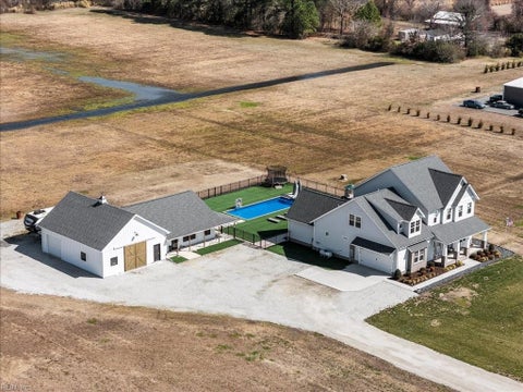 Photo for 541 Cooper Garrett RD
