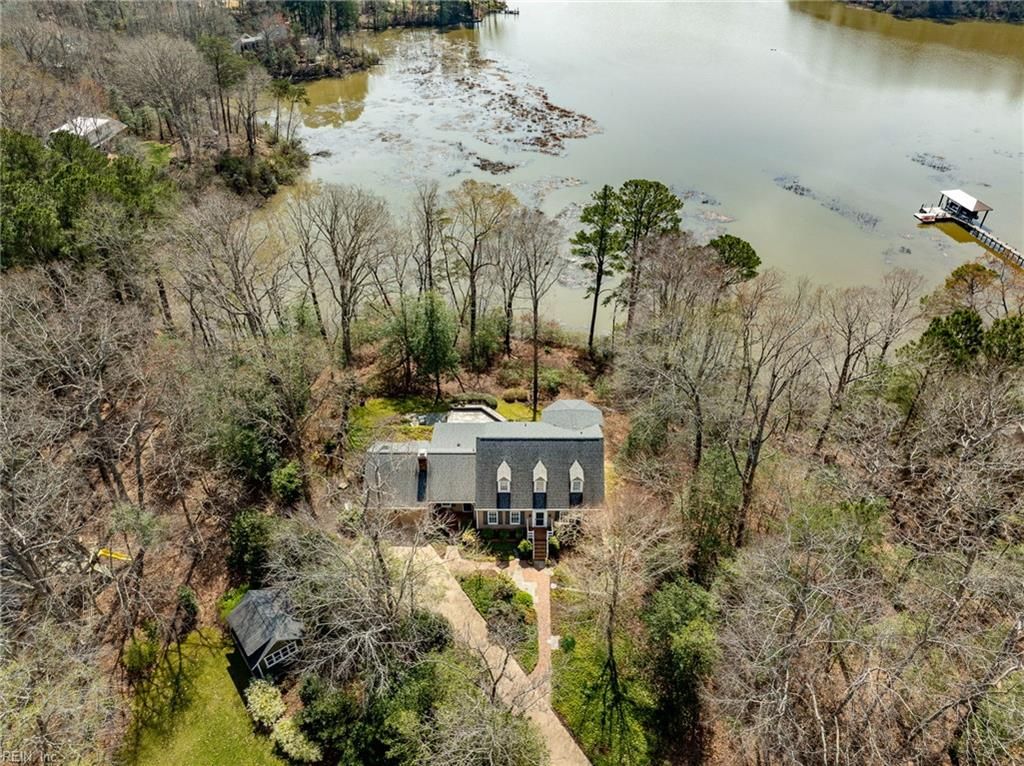 Photo of 124 Northpoint Drive, Williamsburg, VA 23185 (MLS # 10627536)