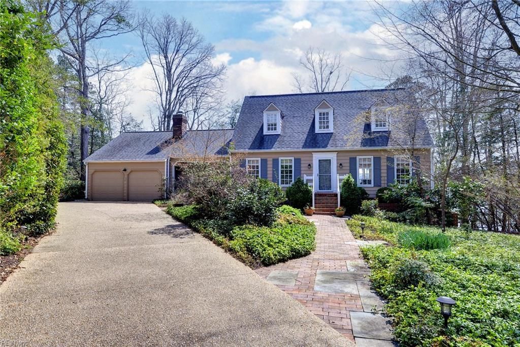 Photo of 124 Northpoint Drive, Williamsburg, VA 23185 (MLS # 10627536)