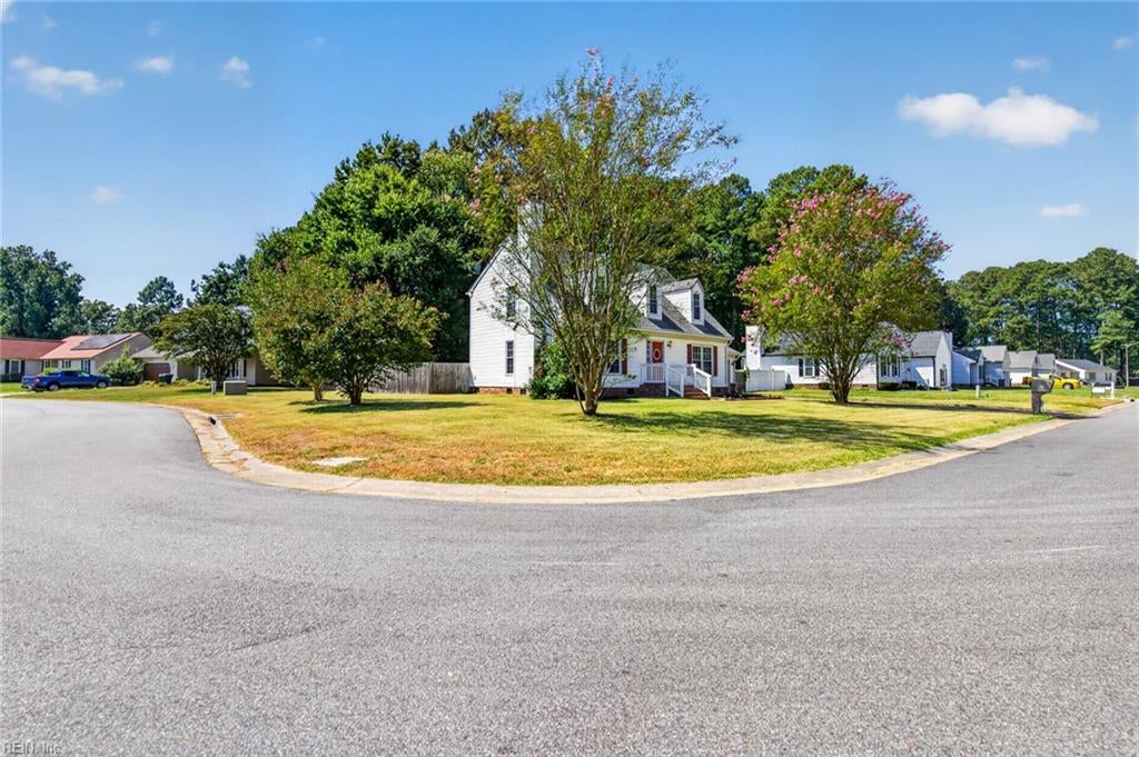 Photo of 811 Haskins Drive, Suffolk, VA 23434 (MLS # 10652743)