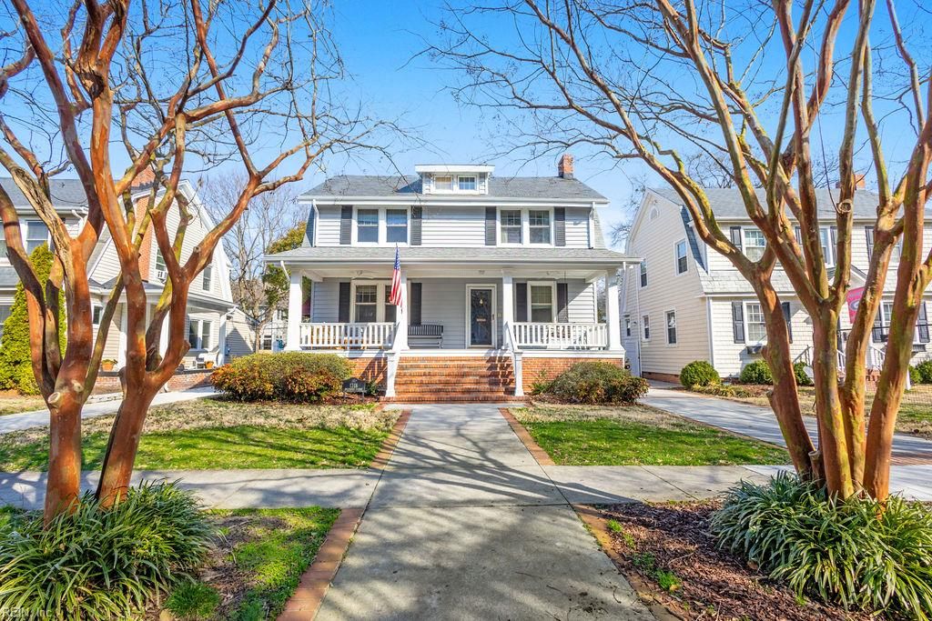 Photo of 1318 Brunswick Avenue, Norfolk, VA 23508 (MLS # 10624918)