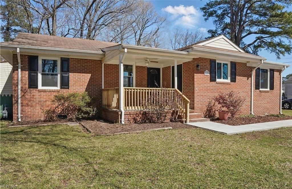 Photo of 6428 Hudson Avenue, Norfolk, VA 23502 (MLS # 10606666)