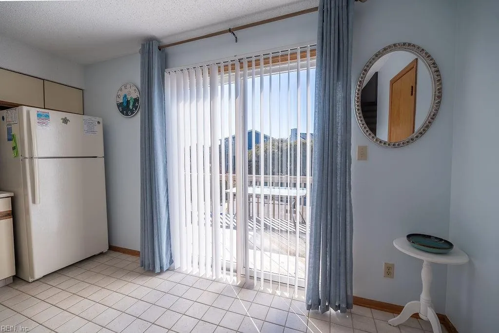 Duck, North Carolina 27949, United States, 2 Bedrooms Bedrooms, ,3 BathroomsBathrooms,Residential,Active,11282