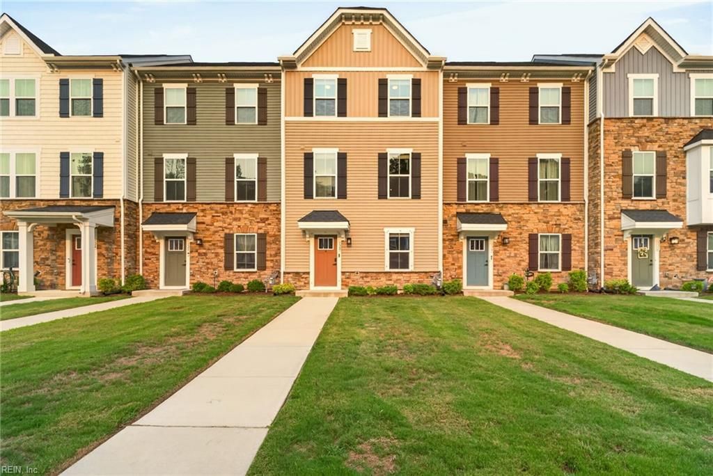 Photo of 128 Fishermans Way #15C, Poquoson, VA 23662 (MLS # 10644593)