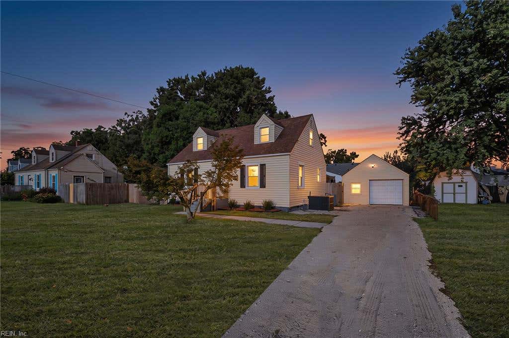 Photo of 9 Maurice Avenue, Portsmouth, VA 23701 (MLS # 10651108)