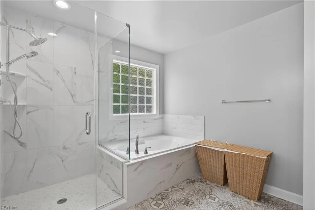 Smithfield, Virginia 23430, United States, 5 Bedrooms Bedrooms, ,3 BathroomsBathrooms,Residential,Active,207377