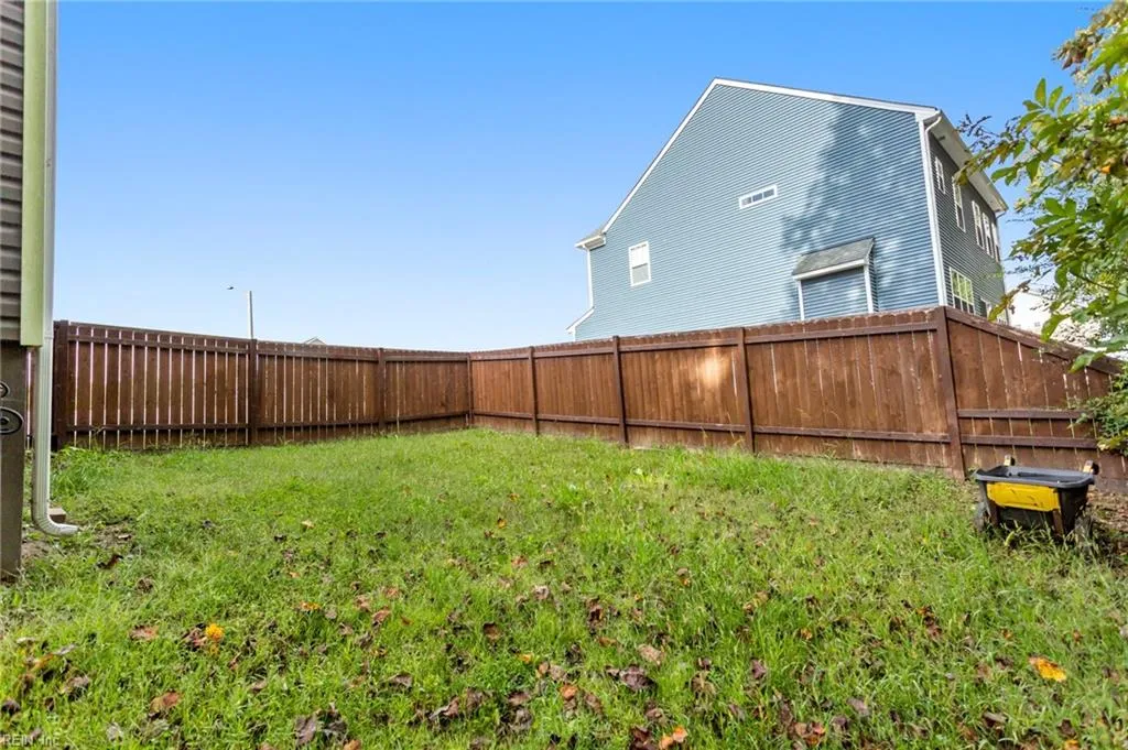 Windsor, Virginia 23487, United States, 4 Bedrooms Bedrooms, ,3 BathroomsBathrooms,Residential,Active,82862