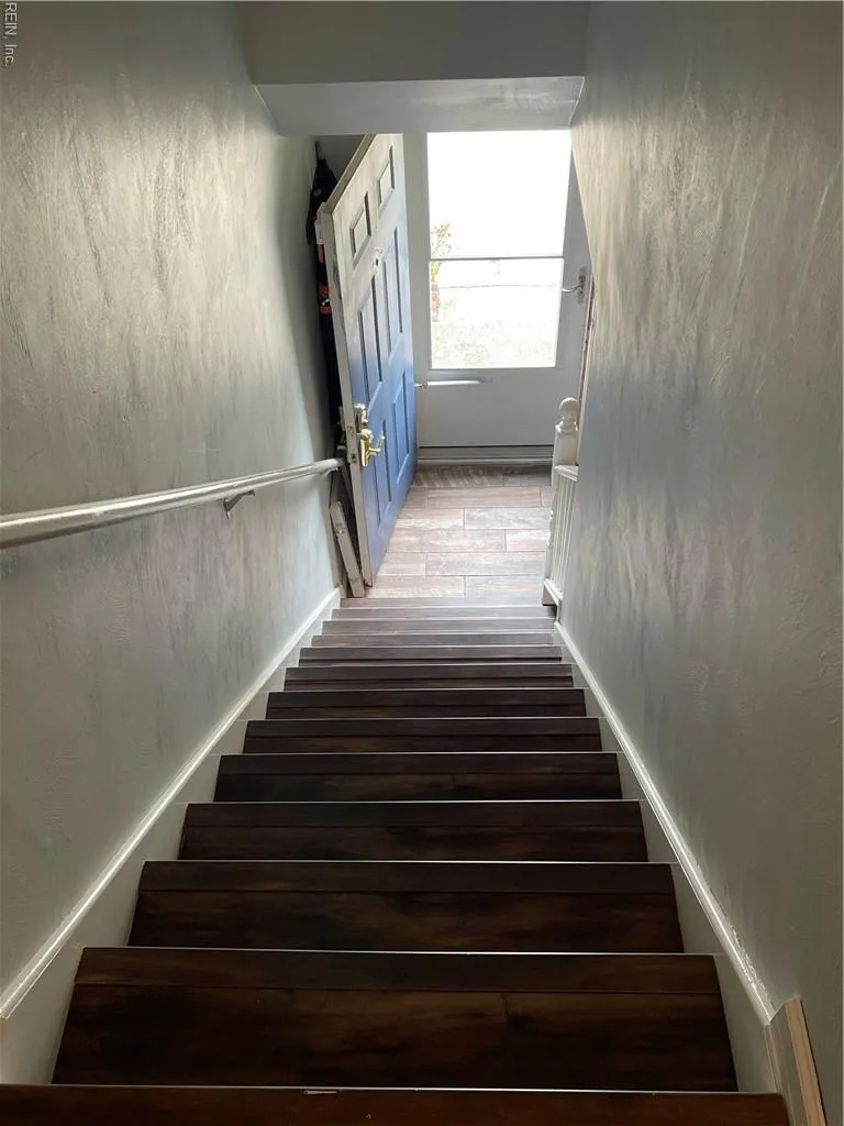 Virginia Beach, Virginia 23453, United States, 3 Bedrooms Bedrooms, ,2 BathroomsBathrooms,Residential,Active,189292